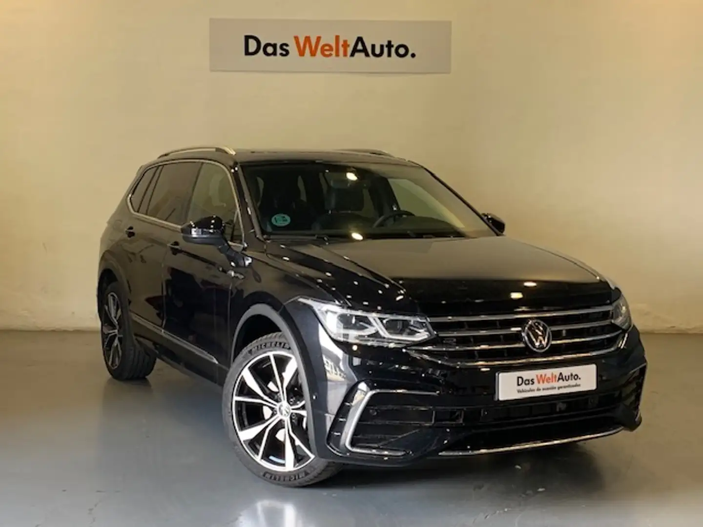 Volkswagen Tiguan Allspace 2.0 TSI R-Line 4Motion DSG Negro - 1