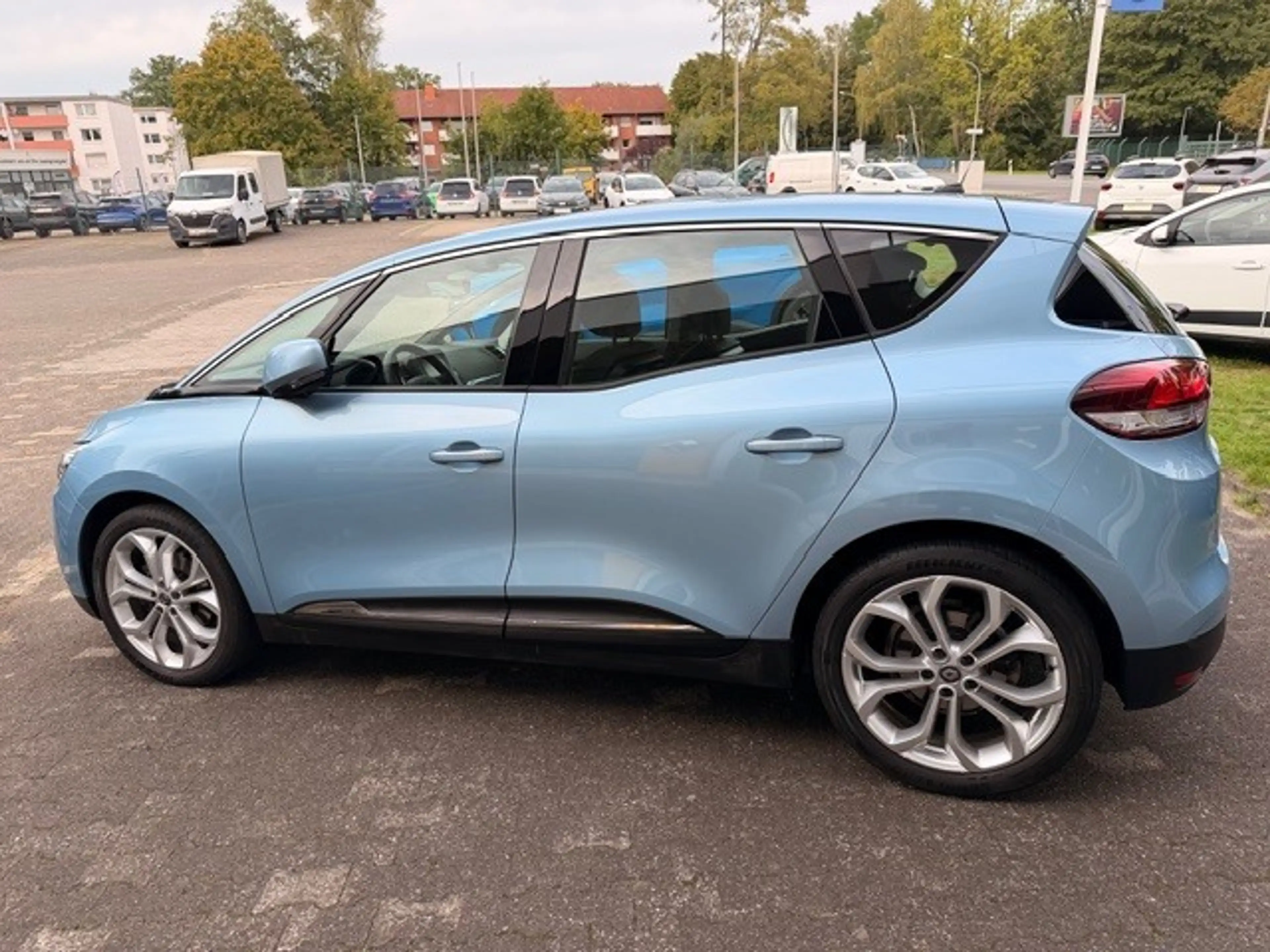 Renault Scenic IV Experience ENERGY TCe 115 — photo 2