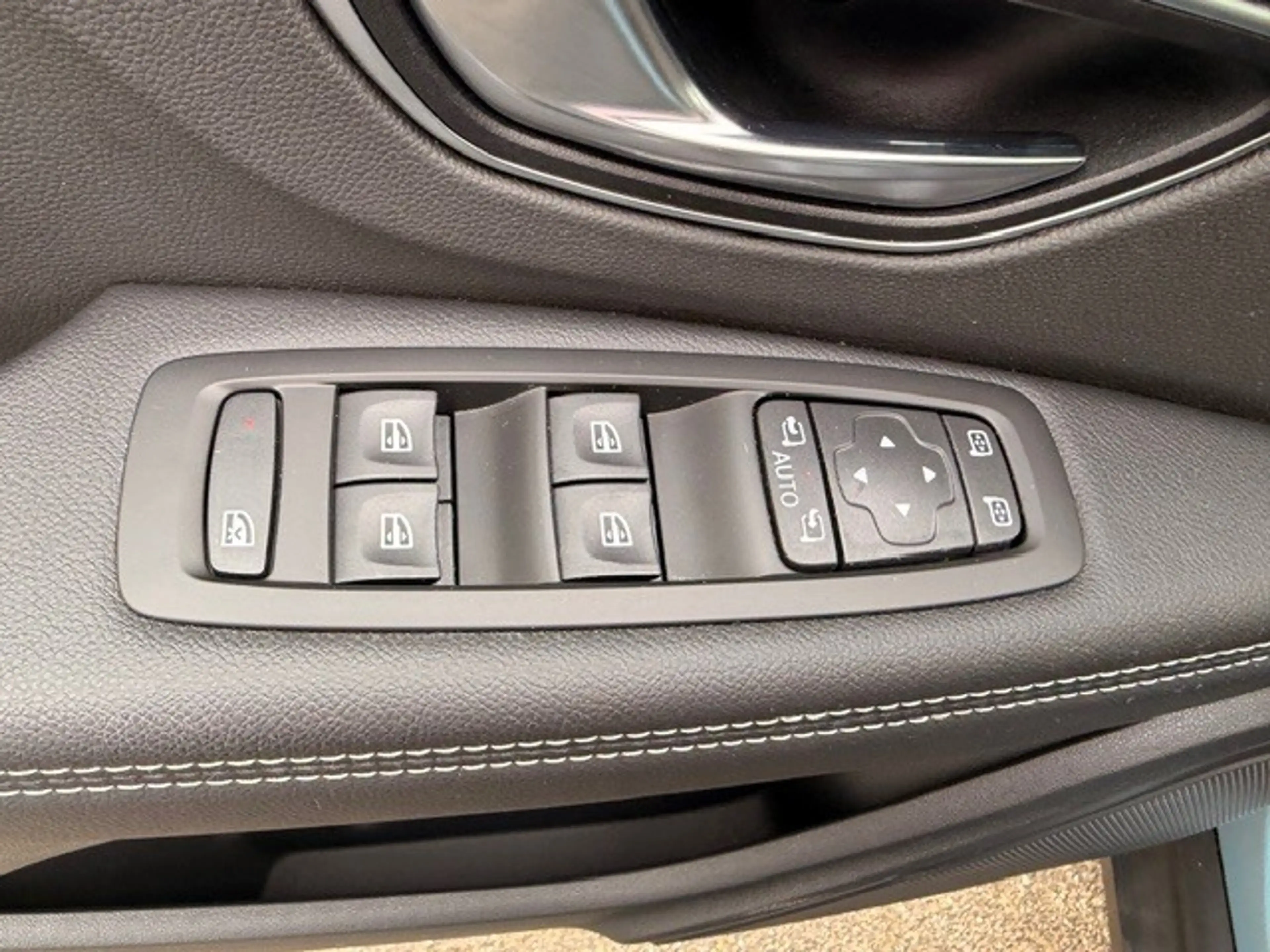 Renault Scenic IV Experience ENERGY TCe 115 — photo 15