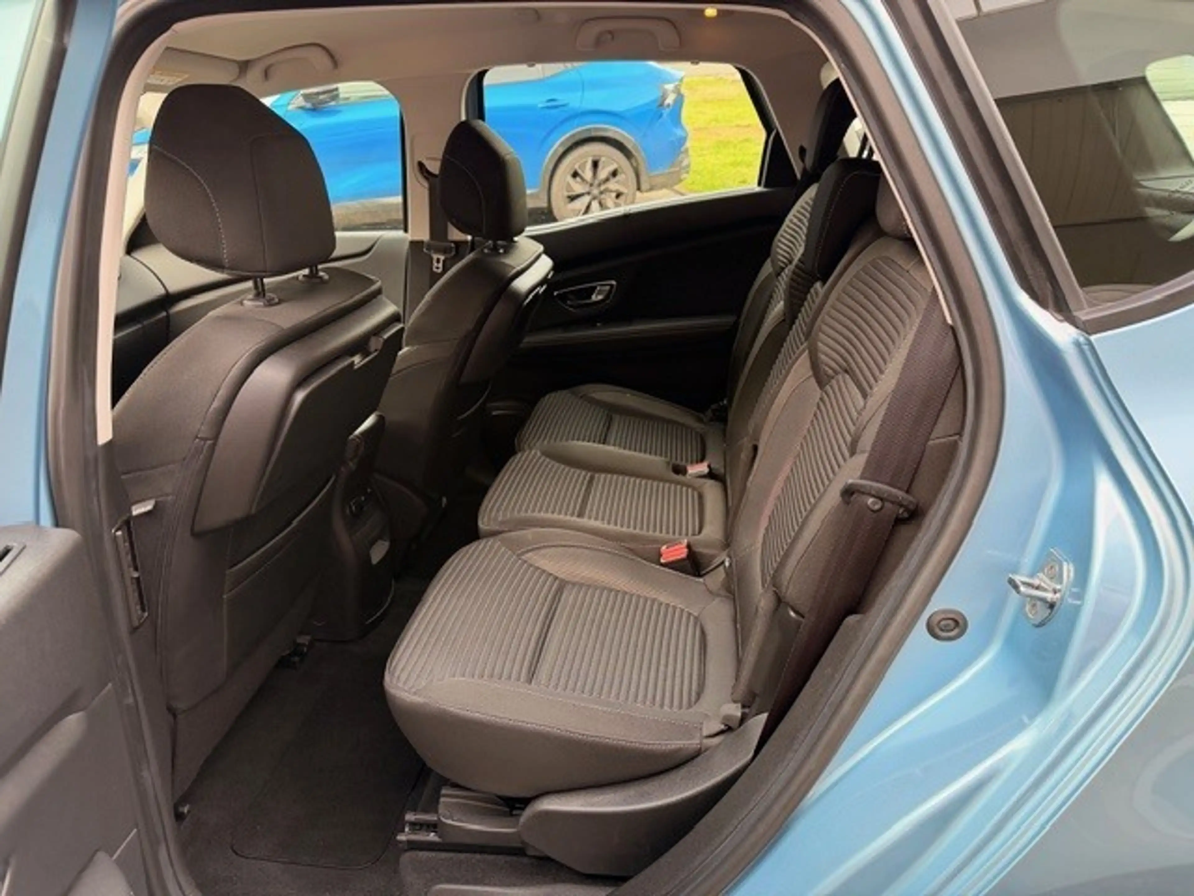 Renault Scenic IV Experience ENERGY TCe 115 — photo 4