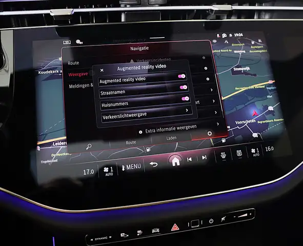 Mercedes-Benz E-Class view 9