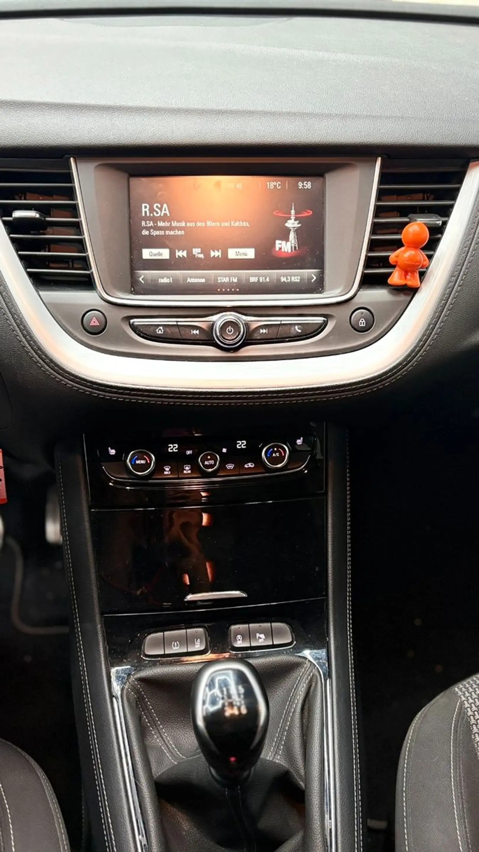 Opel Grandland X — photo 13
