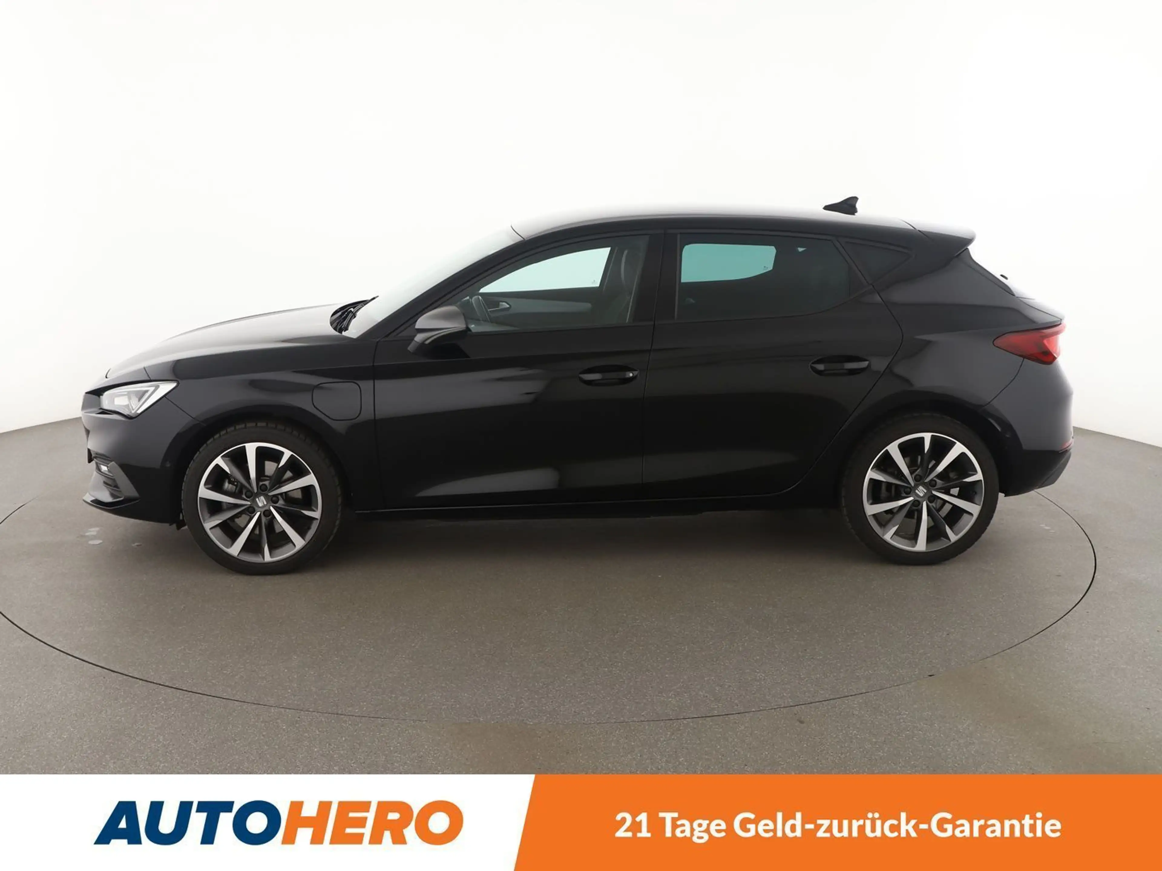 SEAT Leon e-Hybrid 1.4 TSI e-HYBRID FR Aut.*NAVI*LED*PLA*CAM* — photo 3