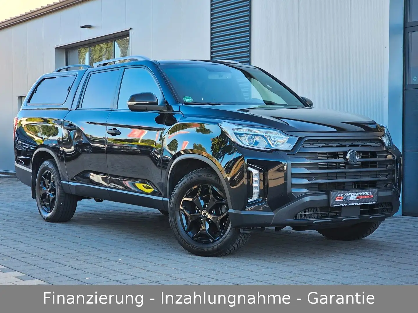 SsangYong Musso Grand Black Line 4WD + AHK + TOP + VOLL!!! Schwarz - 1