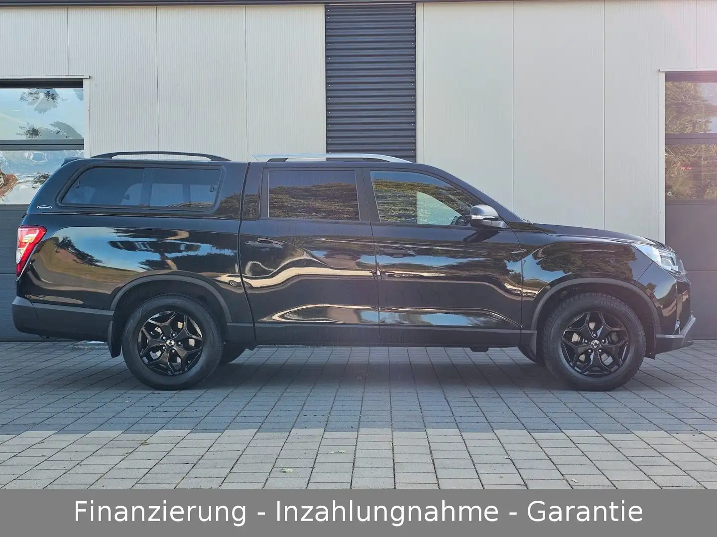 SsangYong Musso Grand Black Line 4WD + AHK + TOP + VOLL!!! Schwarz - 2