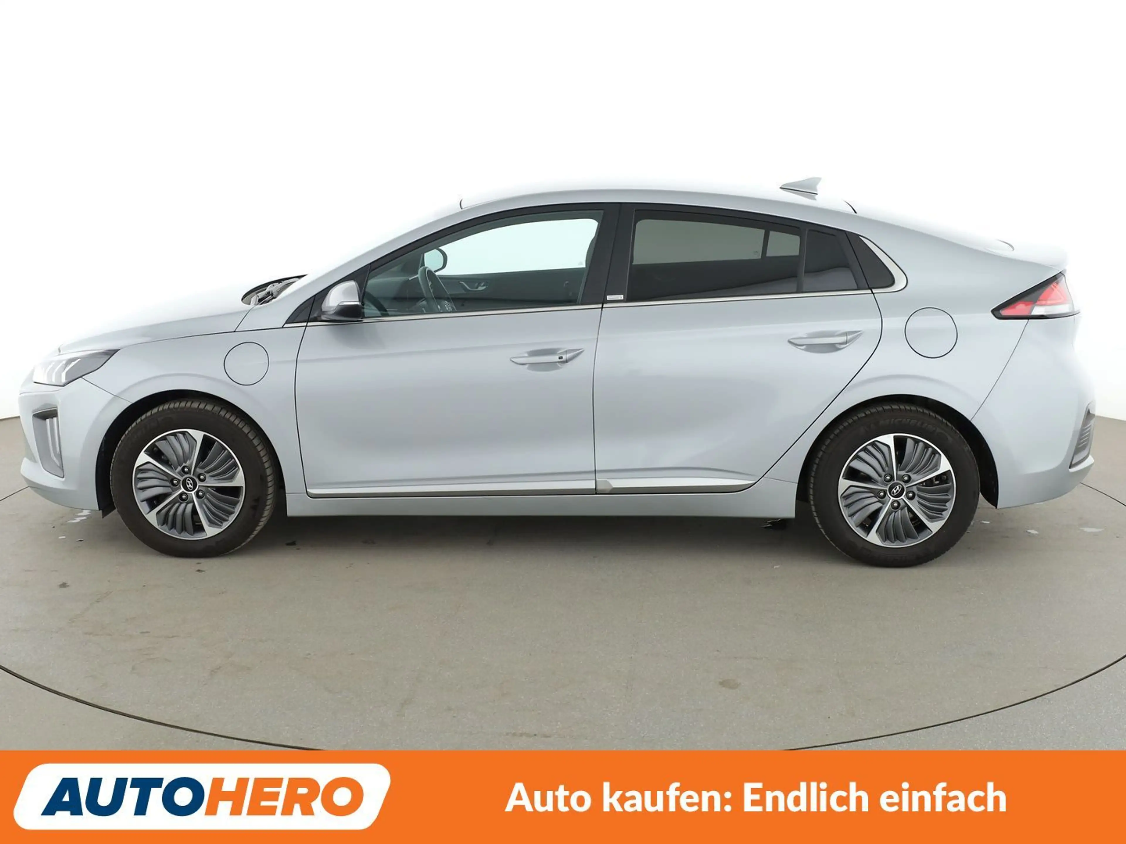 Hyundai IONIQ 1.6 Plug-in Hybrid Prime Aut. *ACC*CAM*MEMORY* — photo 3