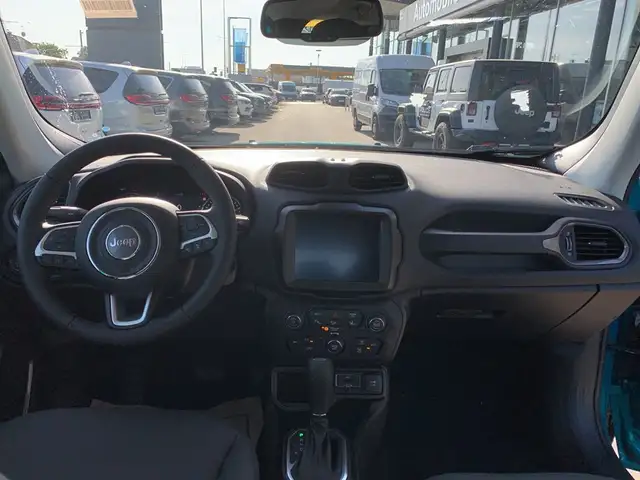 Jeep Renegade view 12