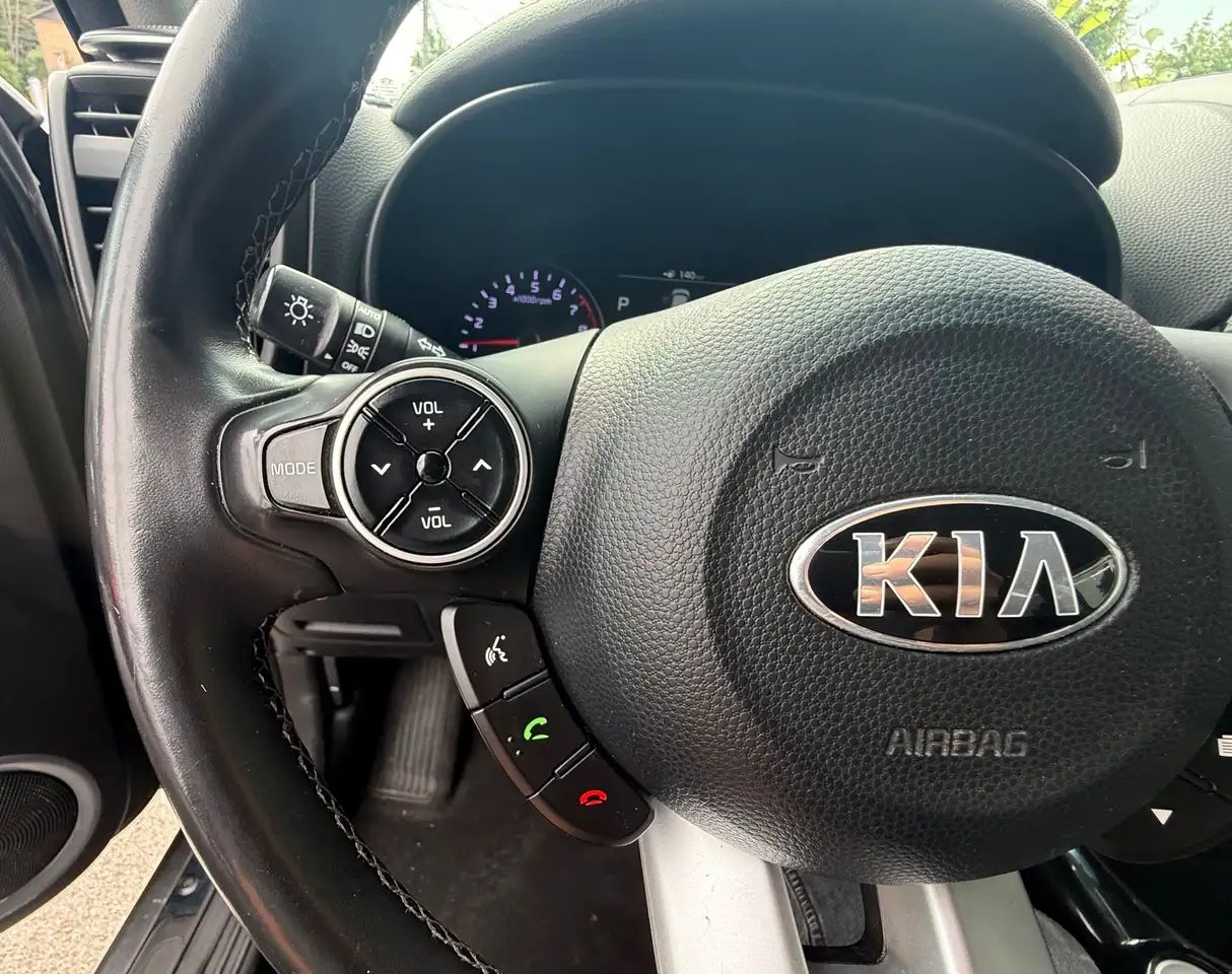 Kia Soul снимка Kia Soul