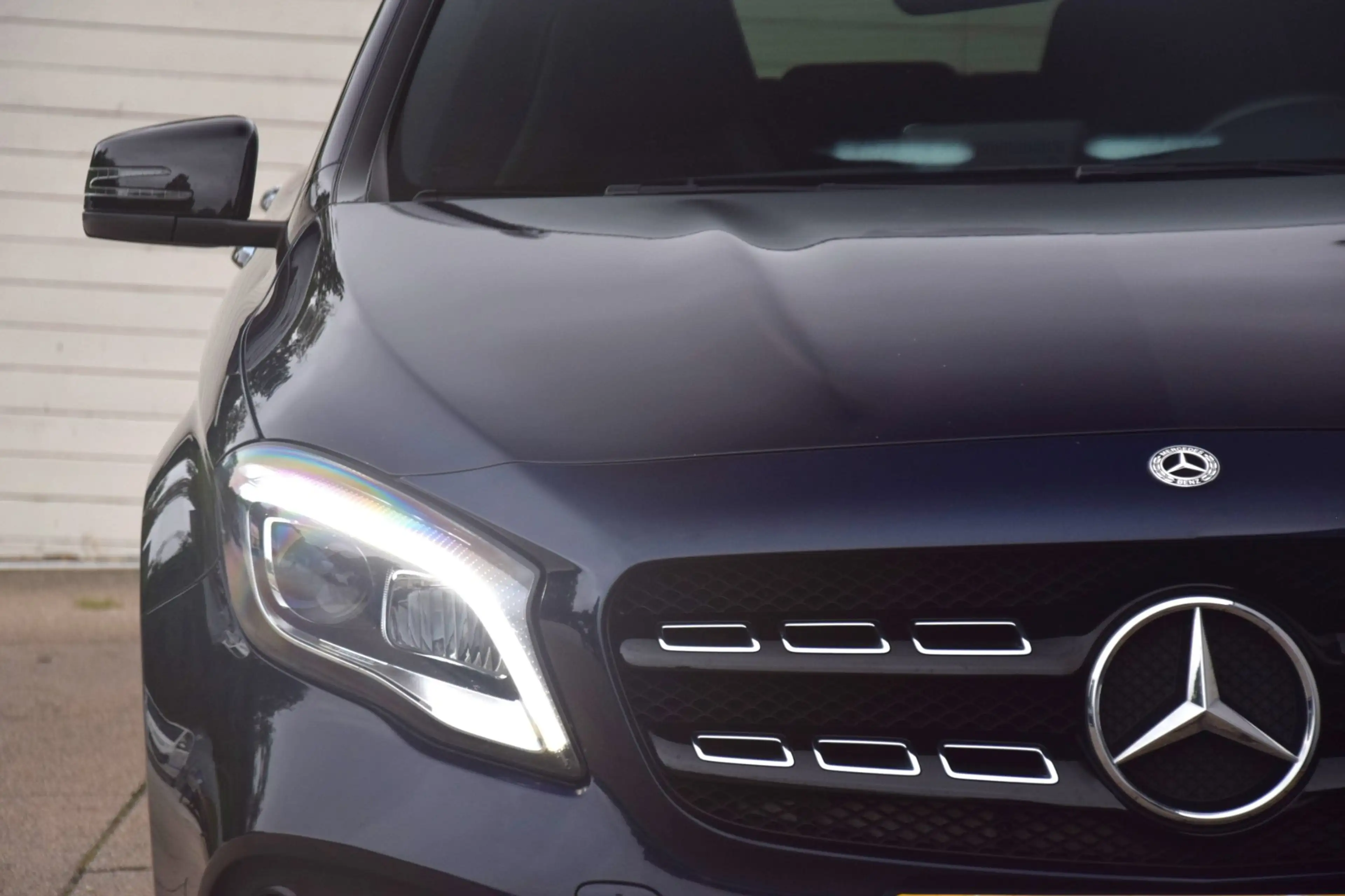 Mercedes-Benz GLA 200 d Premium Plus — photo 22