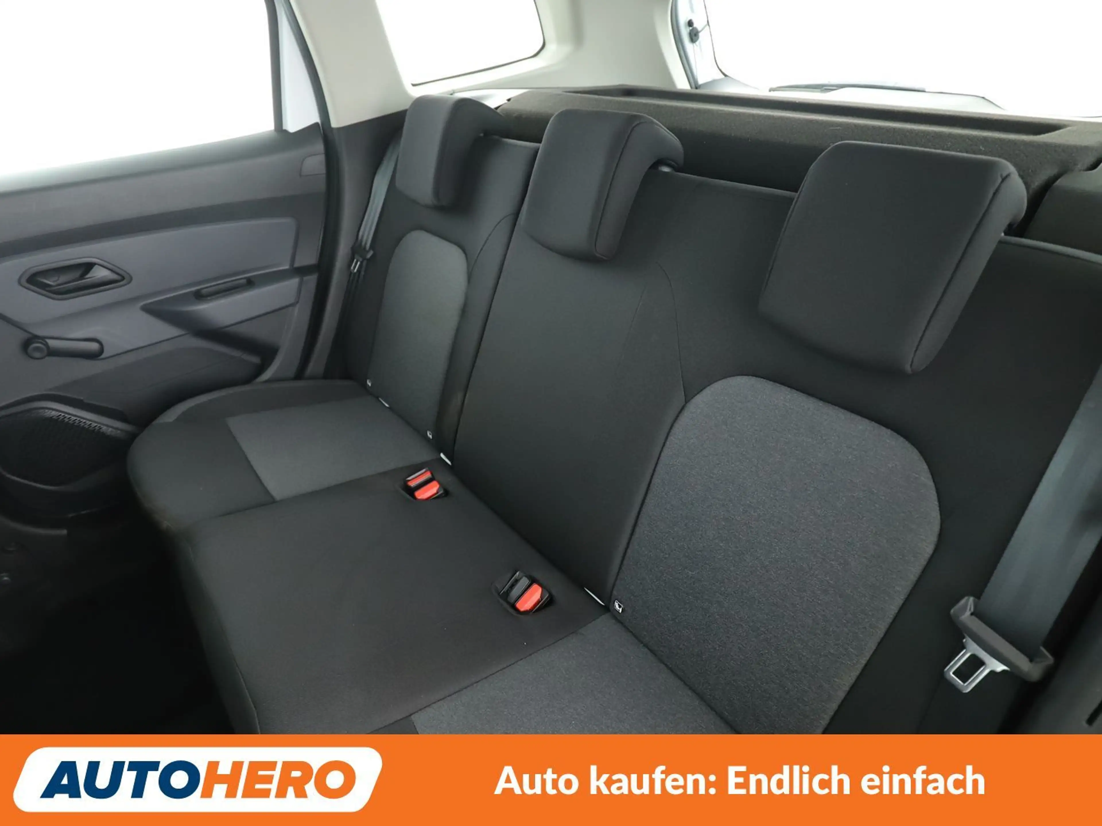 Dacia Duster 1.0 TCe Essential *TEMPO*GARANTIE* — photo 14