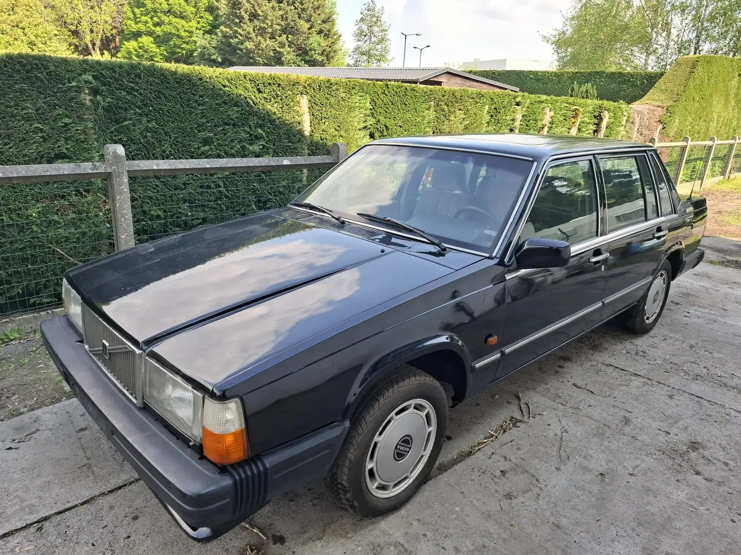 Volvo 760 TURBO INTERCOOLER Schwarz - 1
