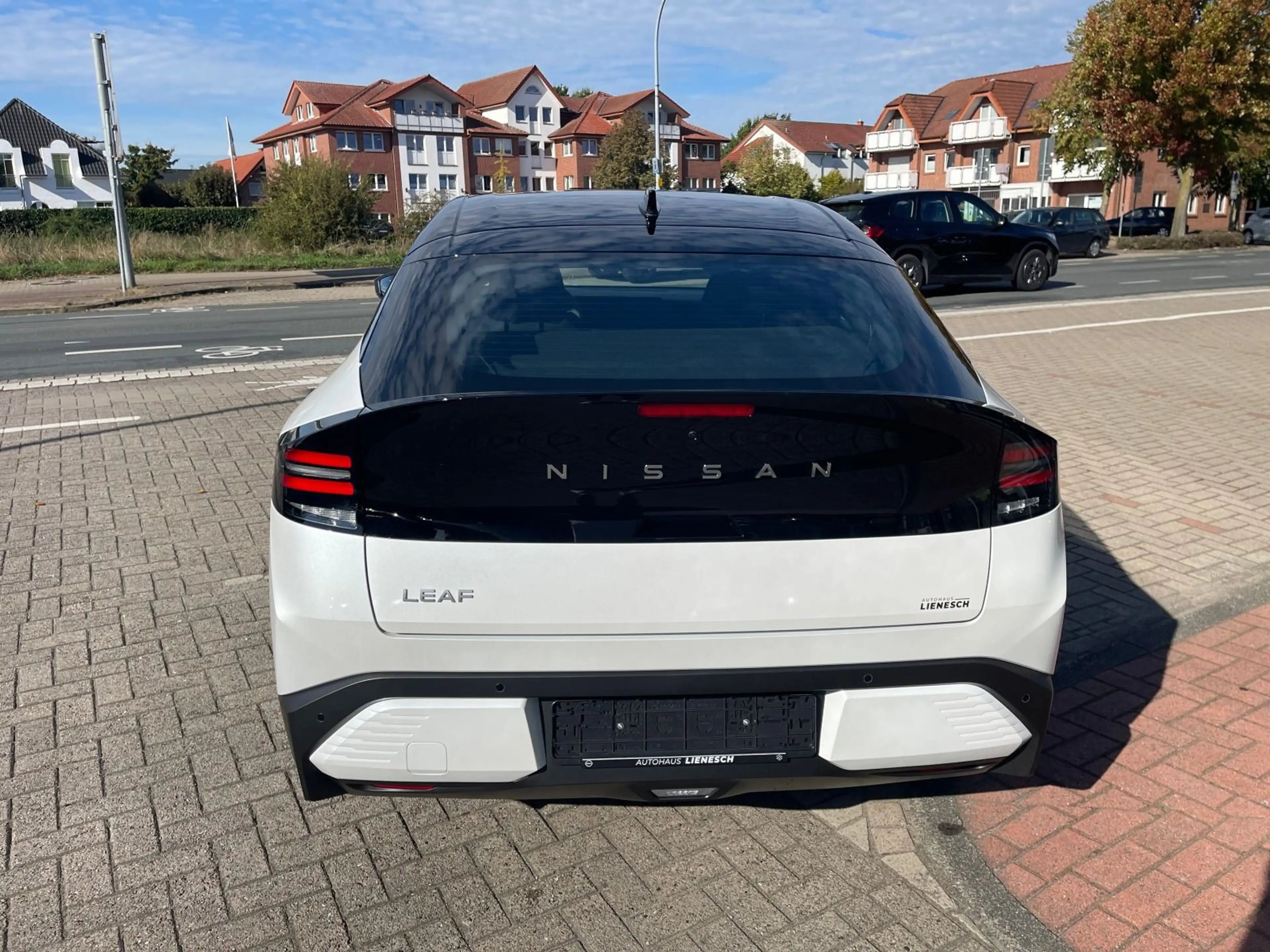 Nissan Leaf 75 KW Engage+ Winterpaket Navi Kamera — photo 7