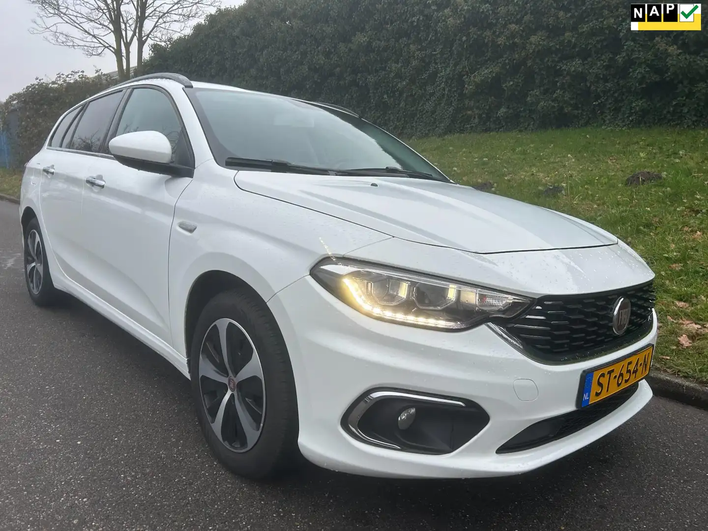 Fiat Tipo Stationwagon 1.6 MultiJet 16v Business Lusso Wit - 1