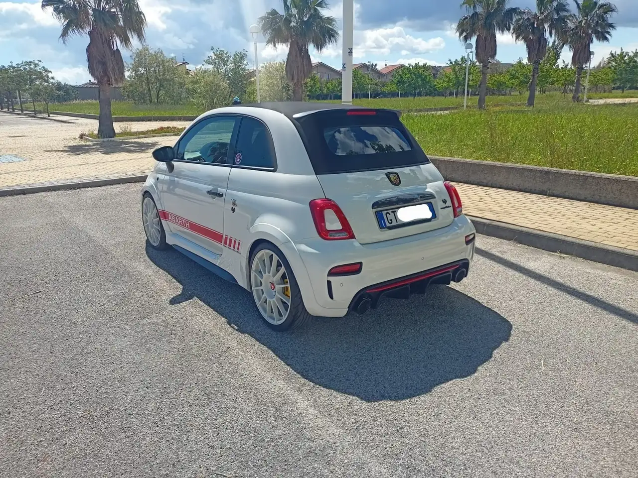 Abarth 695C 2024 — фото 9