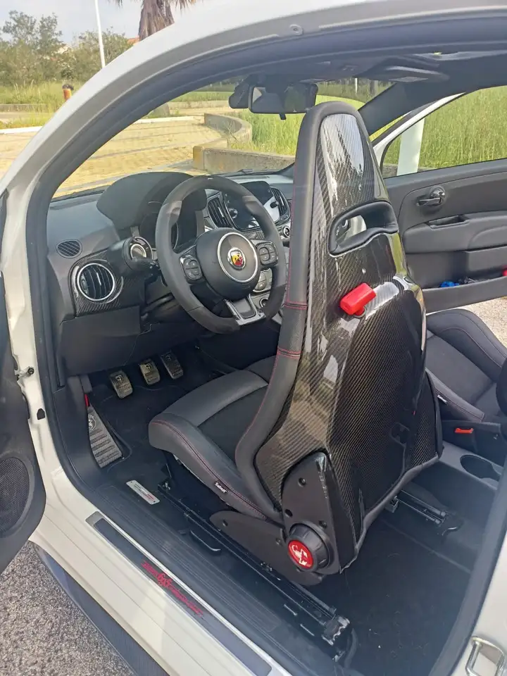 Abarth 695C 2024 — фото 12