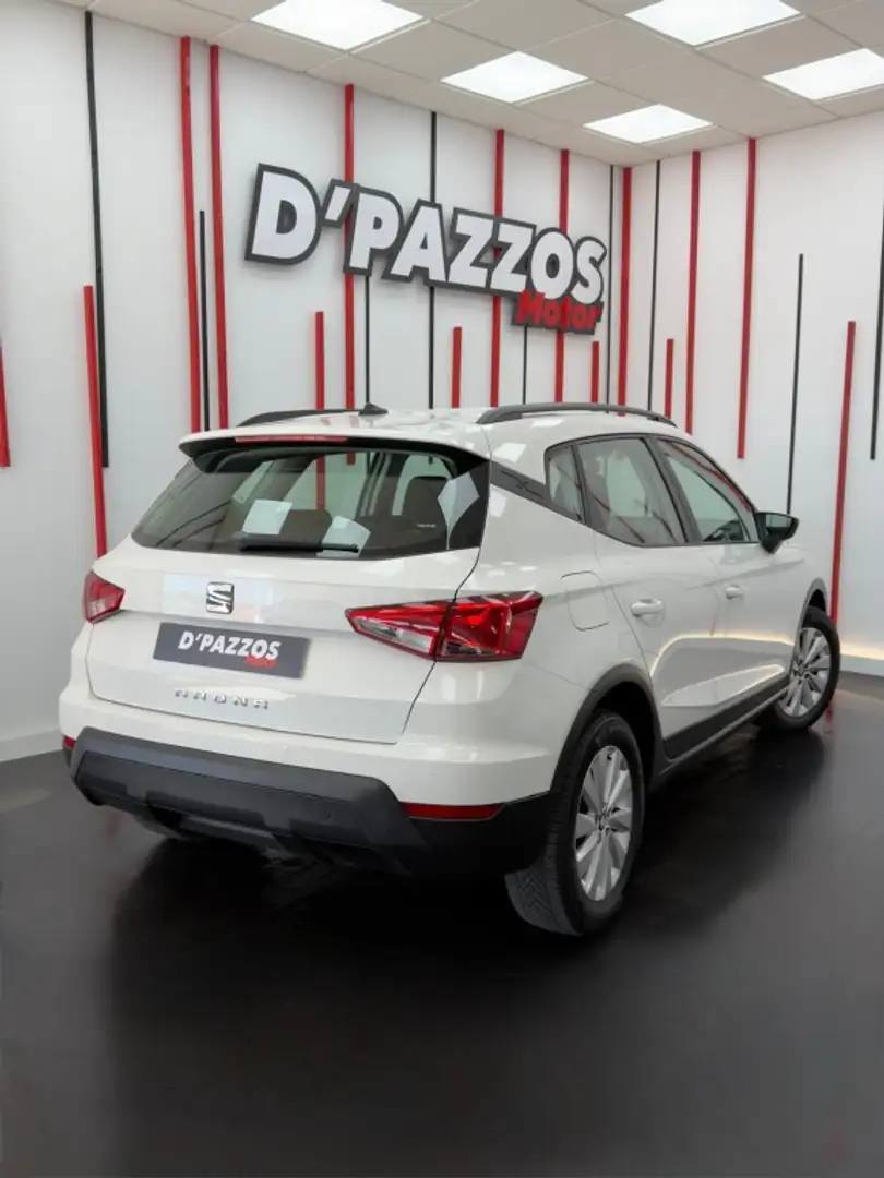 SEAT Arona 1.6TDI CR S&S Style 95 Blanco - 2