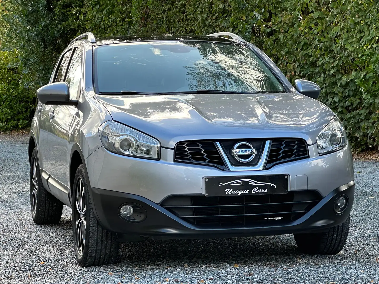 Nissan Qashqai Qashqai 1.6 Benzine Panorama Camera New Executive Grau - 2