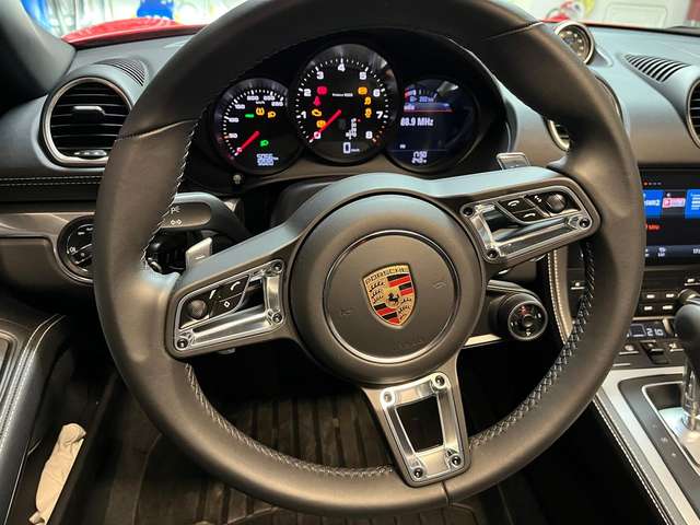 Imagine Porsche 718 718 Boxster Style Edition PDK