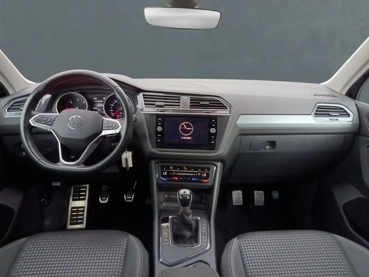 Volkswagen Tiguan Active 2.0 TDI BMT LED, Anhängerkupplung 7