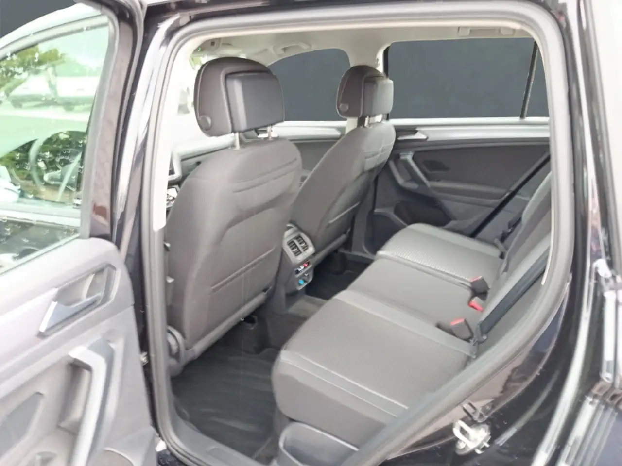 Volkswagen Tiguan Active 2.0 TDI BMT LED, Anhängerkupplung 6