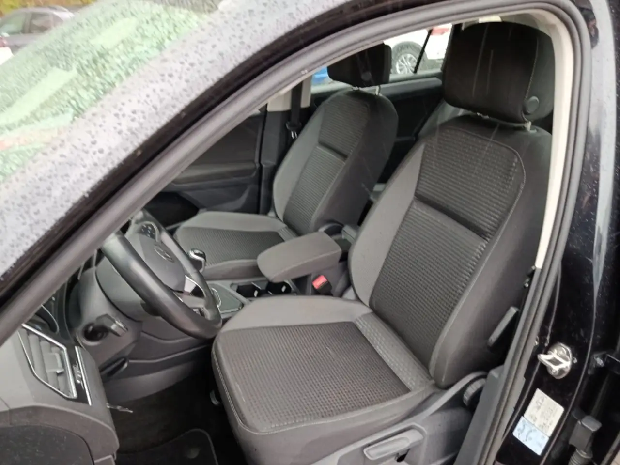 Volkswagen Tiguan Active 2.0 TDI BMT LED, Anhängerkupplung 18