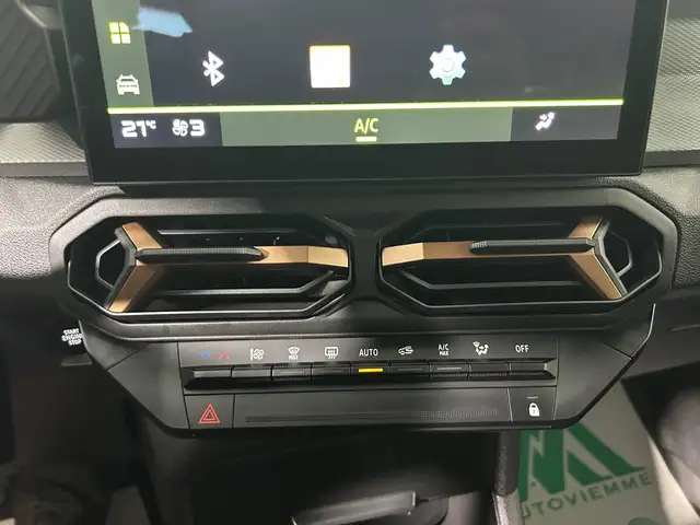Dacia Duster view 14