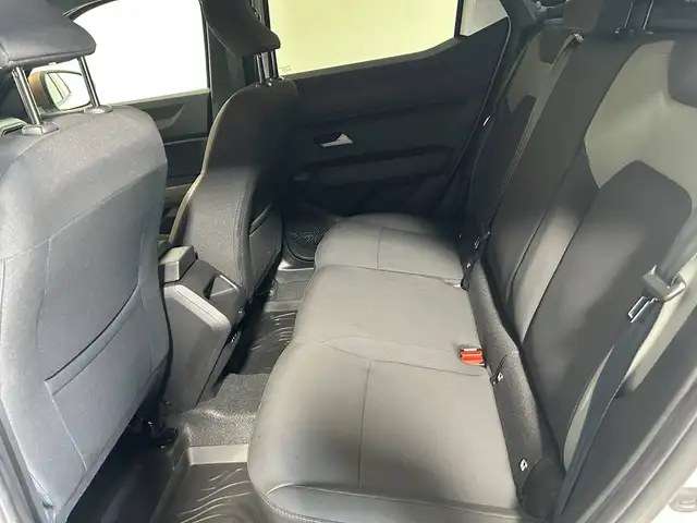 Dacia Duster view 10