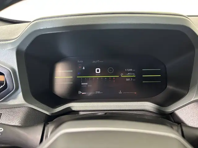 Dacia Duster view 12