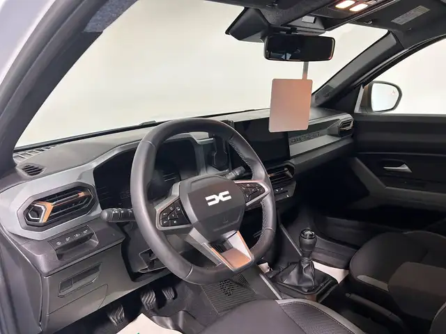 Dacia Duster view 7