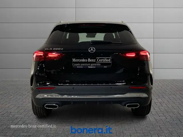 Mercedes-Benz Gla view 5