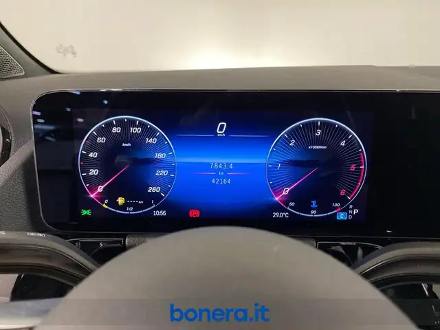 Mercedes-Benz Gla view 14