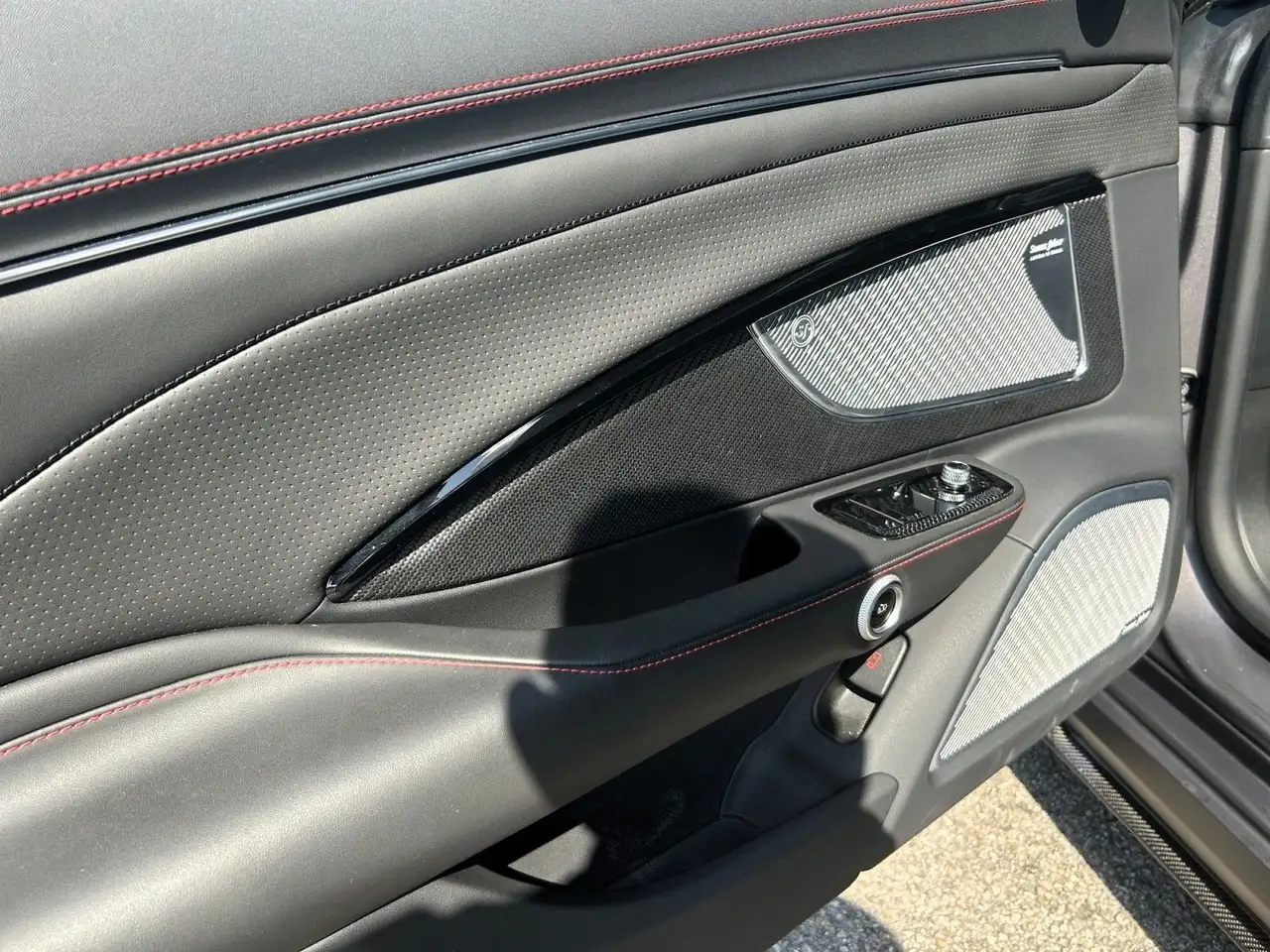 Maserati GranTurismo 2023 — фото 19