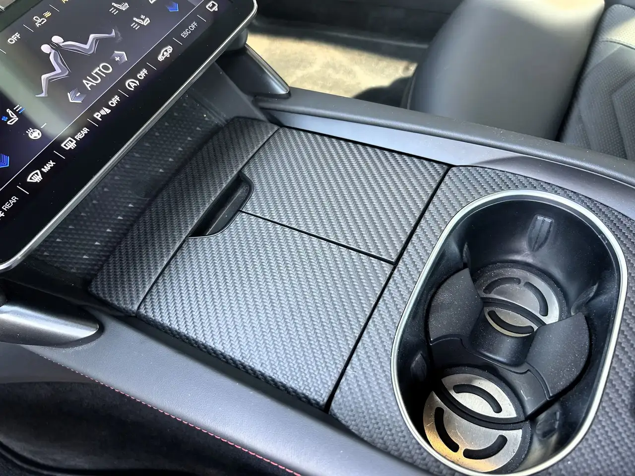 Maserati GranTurismo 2023 — фото 16