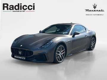 3.0 V6 550cv Trofeo AWD auto.