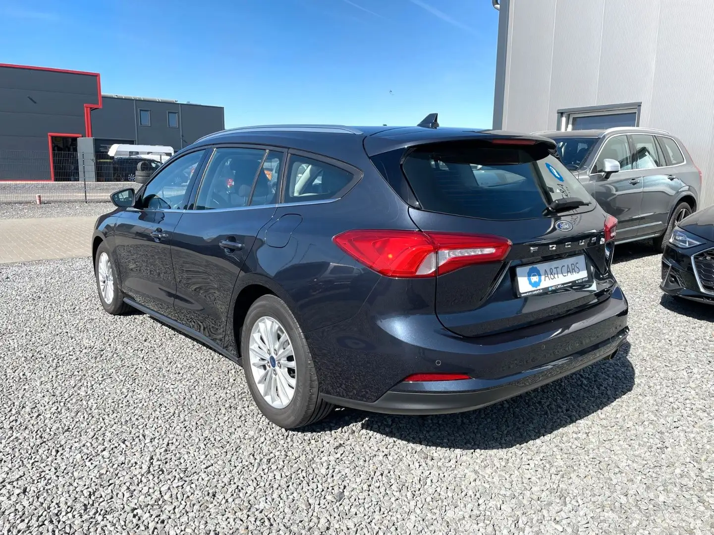 Ford Focus Turnier Titanium/1. Hand/Sitzheizung/Apple CarP. Blau - 2
