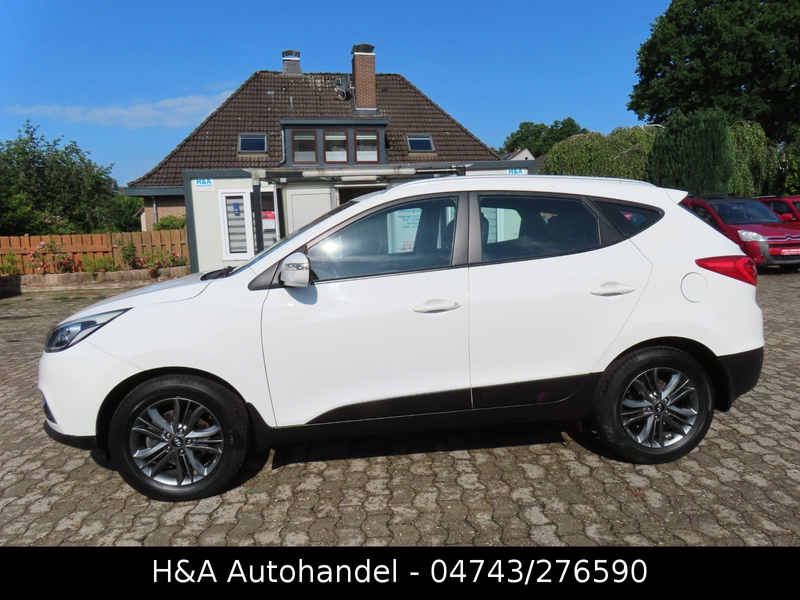 Hyundai iX35 FIFA World Cup Edition 2WD — photo 4
