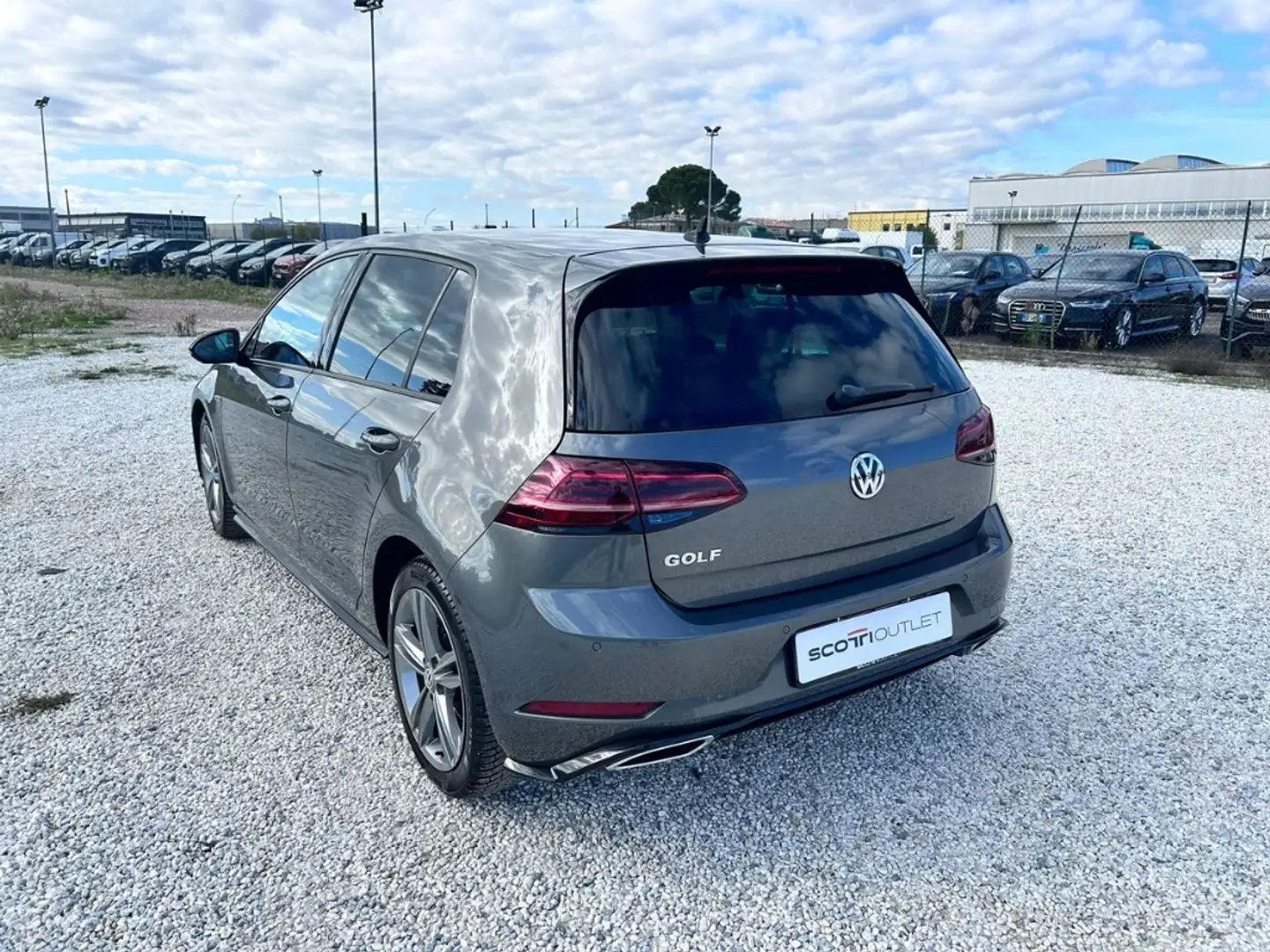 Volkswagen Golf 5 Porte 1.6 TDI BlueMotion Sport Gris - 2