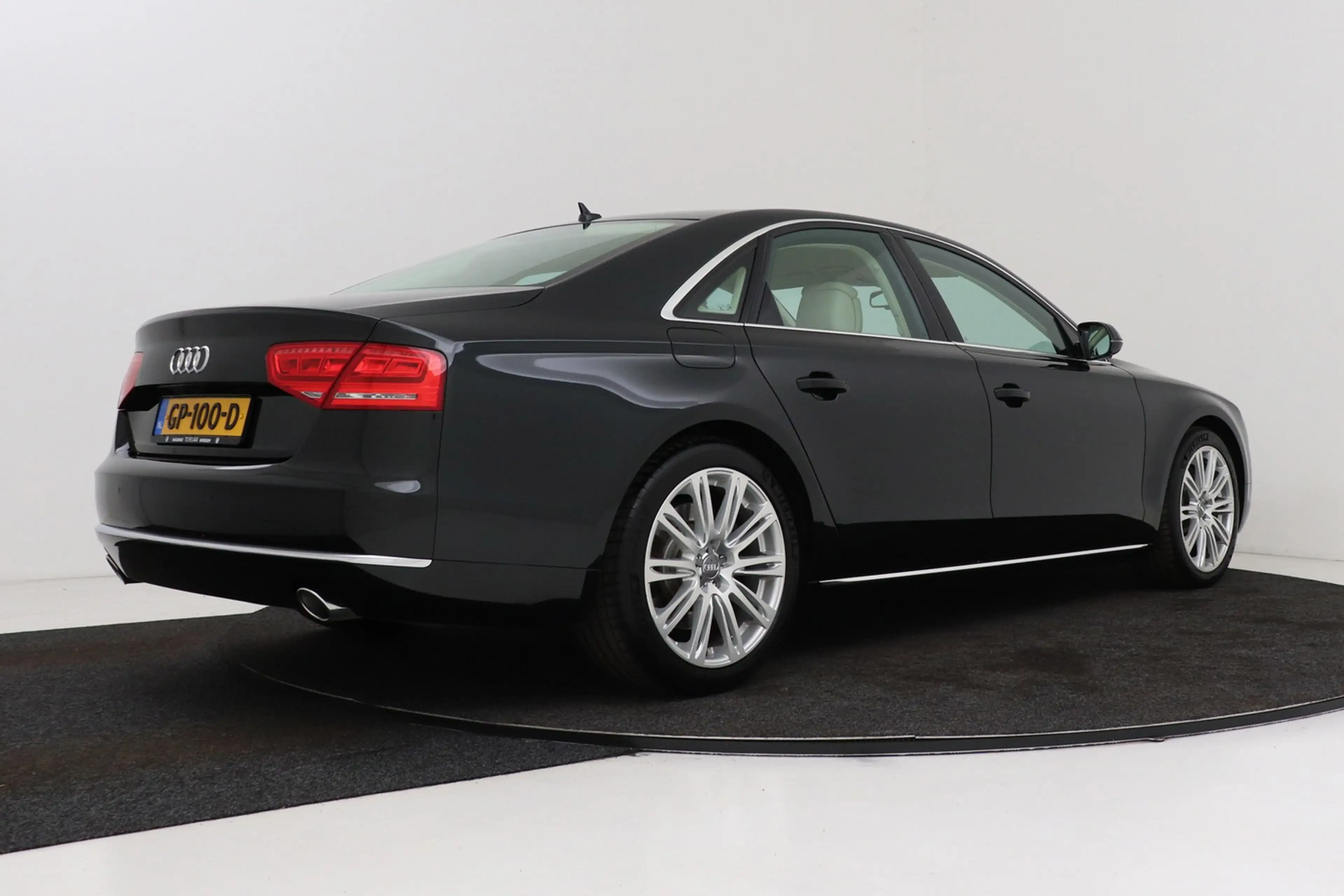 Audi A8 4.2 TDI quattro Pro Line+ | Luchtvering | 68.000 K — photo 2