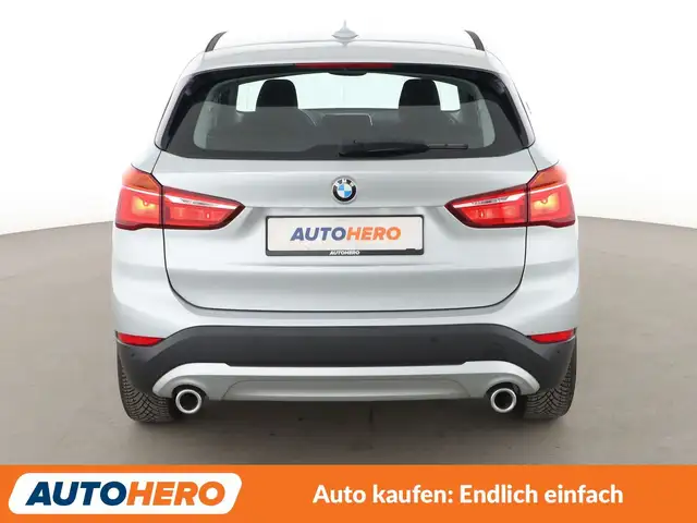 BMW X1 view 5