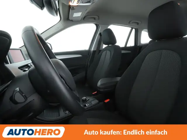 BMW X1 view 10