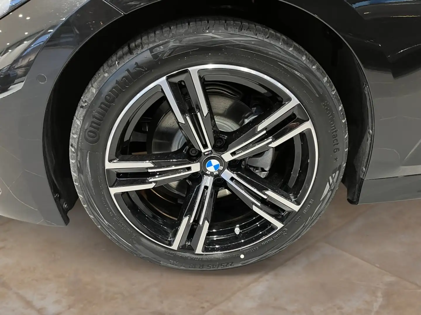 BMW 320 d Touring M Sportpaket  UPE 70.320 EUR Schwarz - 2