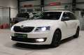 Skoda Octavia Combi 1.4 TSI DSG Elegance Xenon Navi AAC Weiß - thumbnail 2