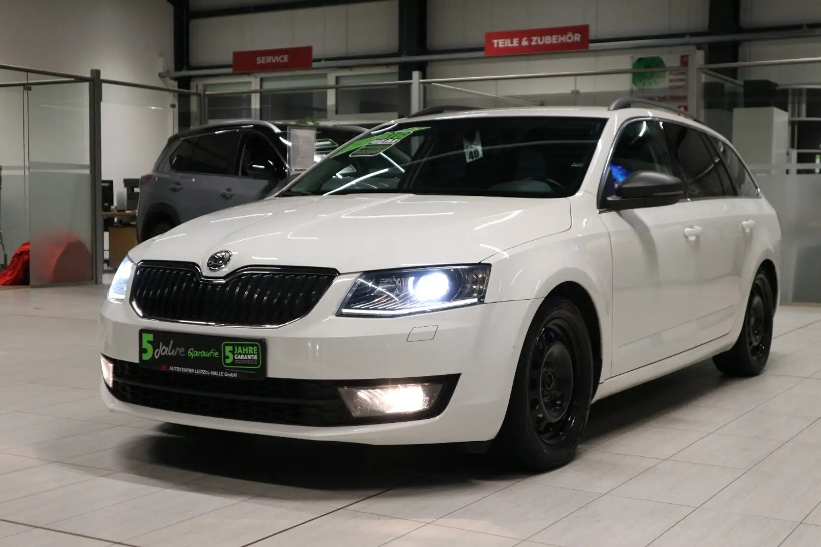 Skoda Octavia Combi 1.4 TSI DSG Elegance Xenon Navi AAC Bianco - 2