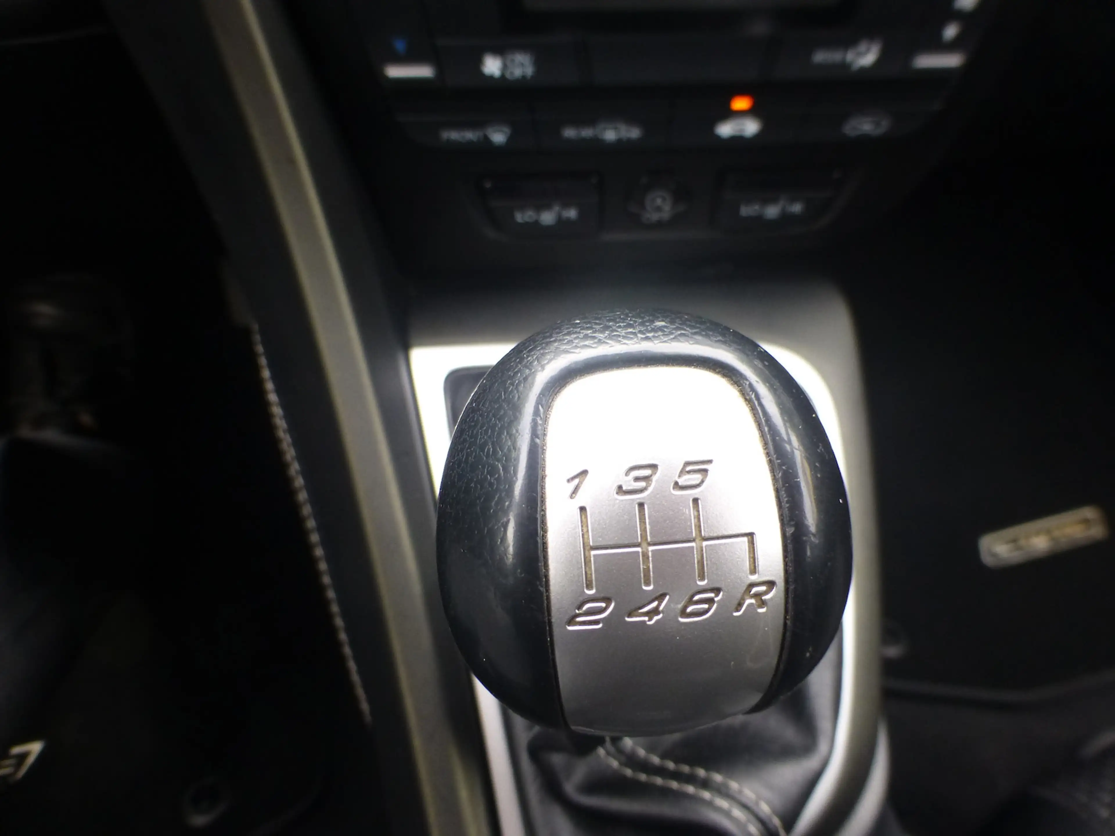 Honda Civic 1,8 i-VTEC Comfort Kombi Klima. — photo 15