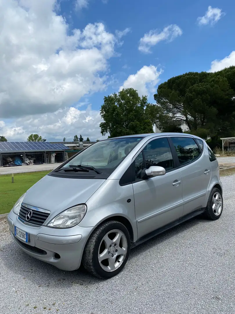 Mercedes-Benz A 170 cdi Elegance c/esp - 2