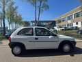 Opel Corsa 1,2 TÜV NEU Garantie Oldtimer Белый - thumbnail 6