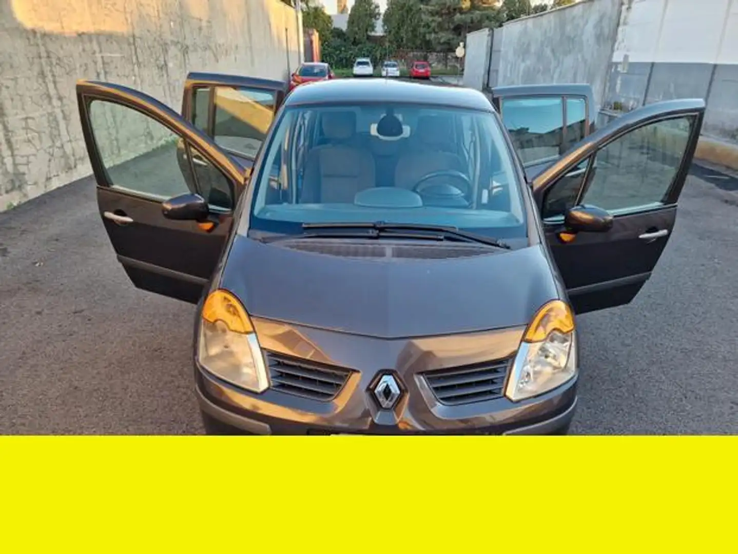 Renault Modus - 1