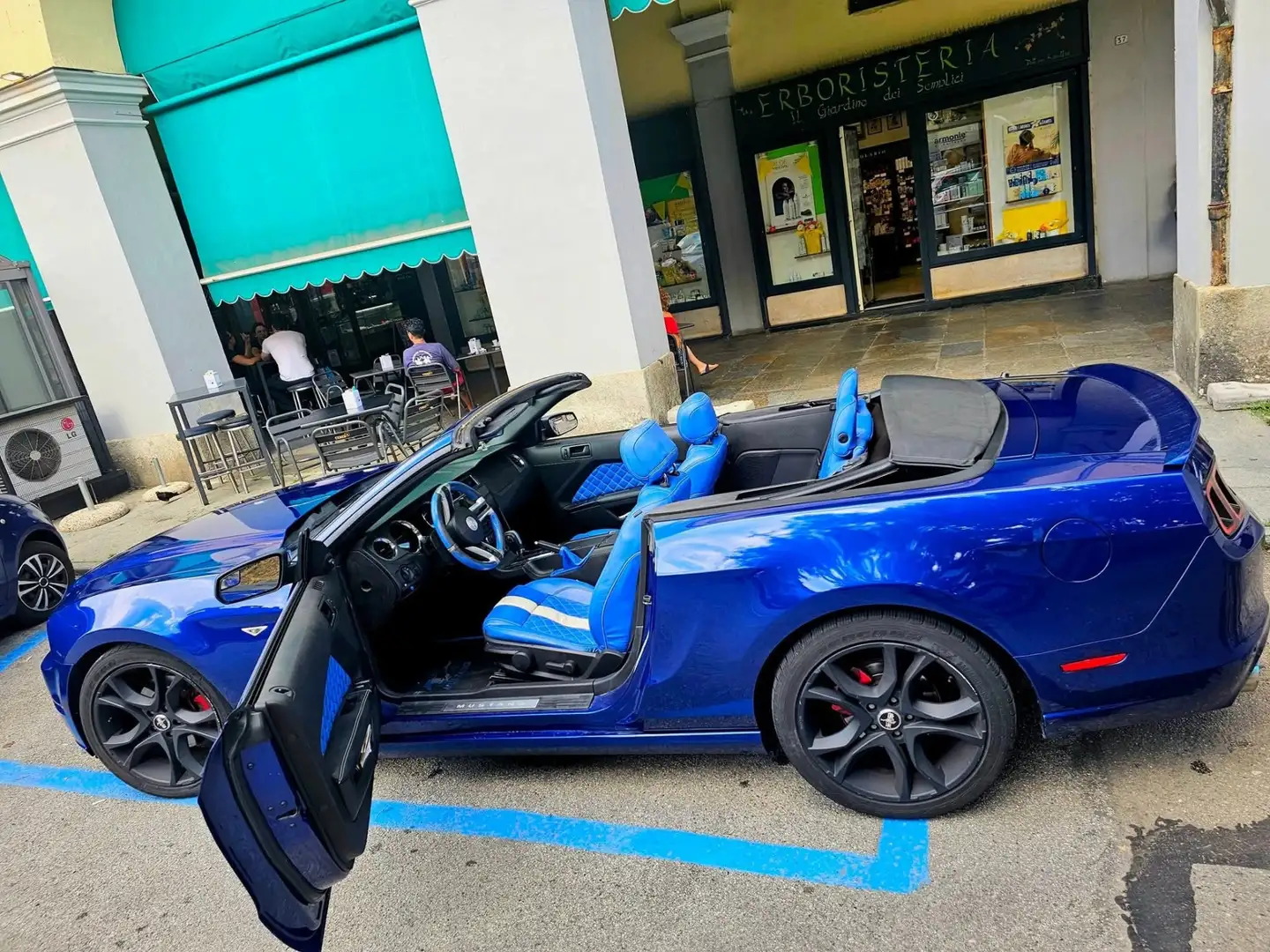 Ford Mustang Convertible 3.7 GT  automatica - 2
