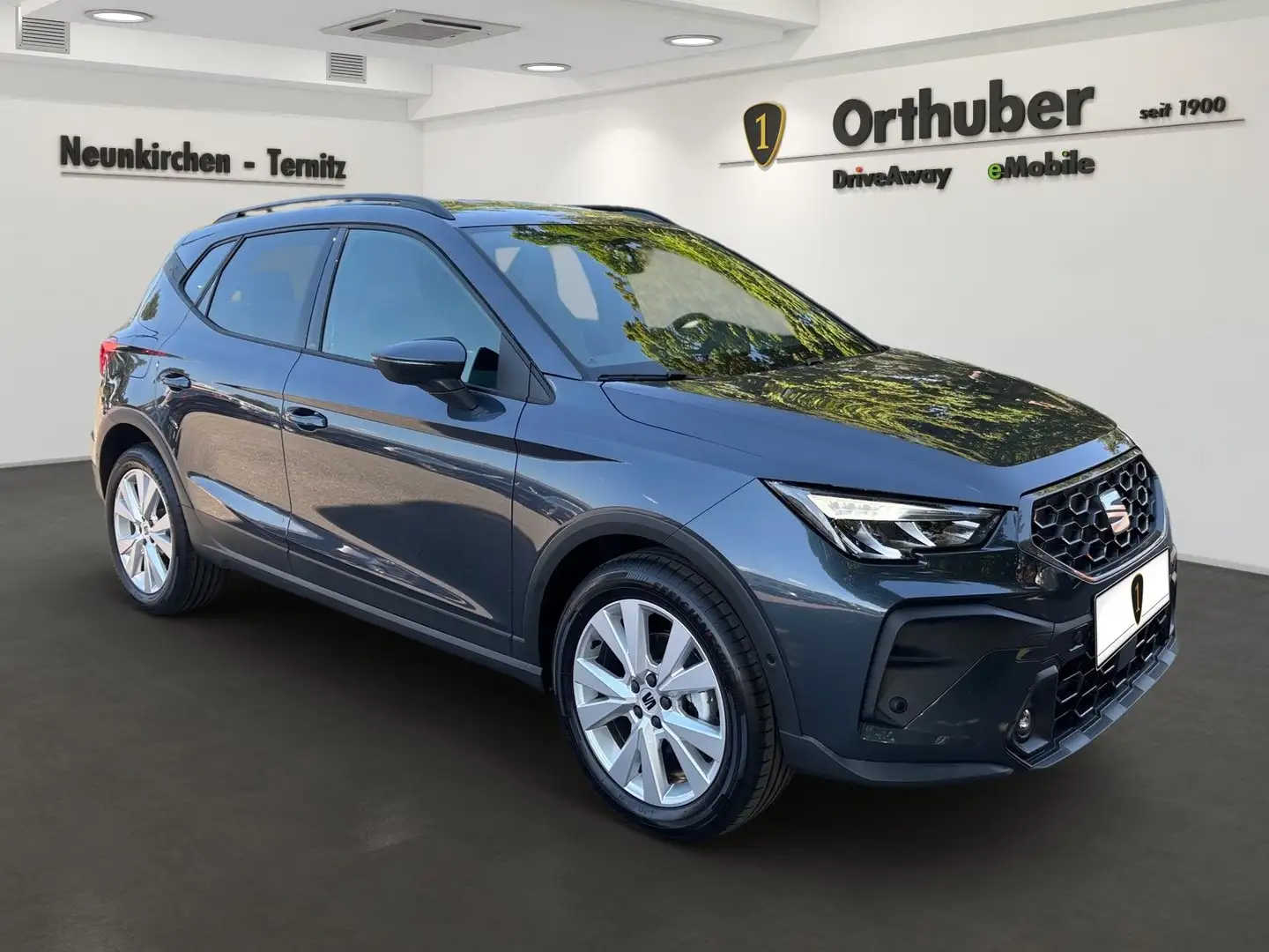SEAT Arona FR Edition 1.0 TSI DSG Grau - 2