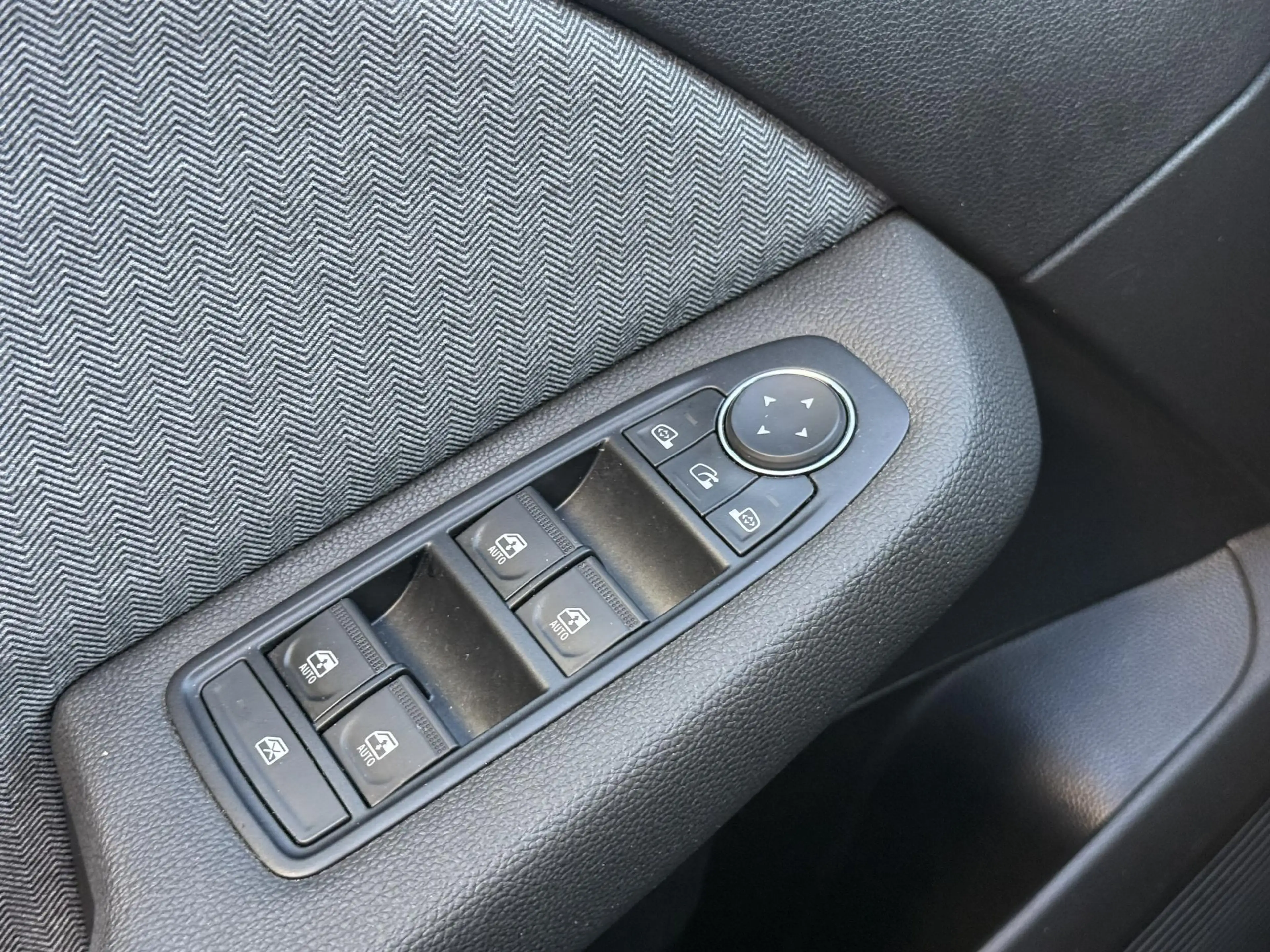 Renault Clio 1.0 TCe 90 GPF techno | NAP | Pack Winter | Pack N — photo 13